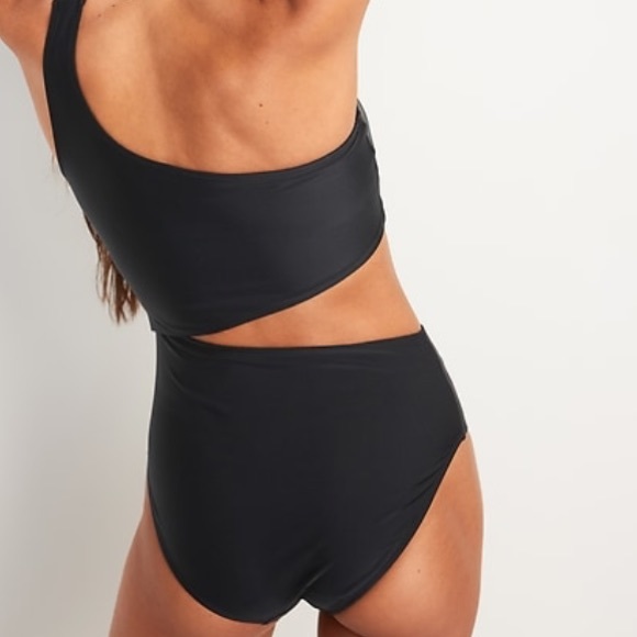 One-Shoulder Side-Cutout One-Piece Swimsuit - Picture 6 of 7